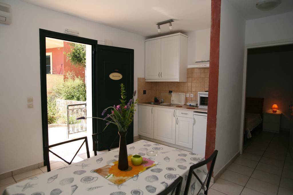 Glyfada Gorgona Apartments Glyfada (Corfu) Exterior foto